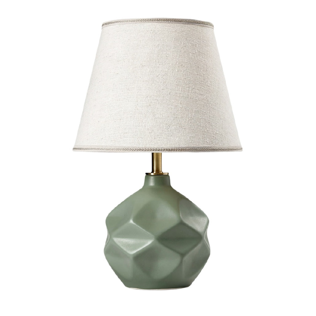 **Lampa stołowa z nowoczesnym, geometrycznym kloszem**